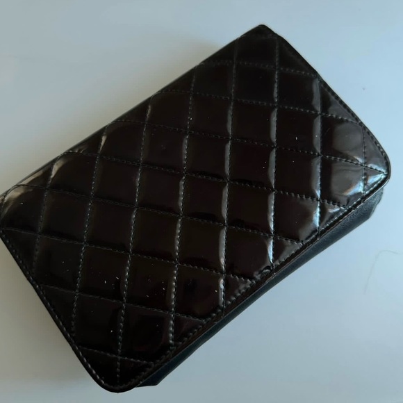 CHANEL BRILLIANT WOC - Picture 7 of 12